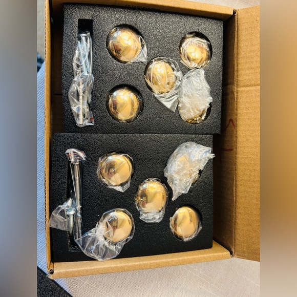 Yagu Elegant Bright Gold-tone Cabinet Knobs or Drawer Pulls New Open Box 1” - Picture 4 of 5